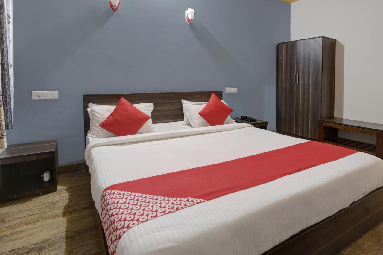 Oyo 48704 Rashi Farms Otel Hubli Dış mekan fotoğraf